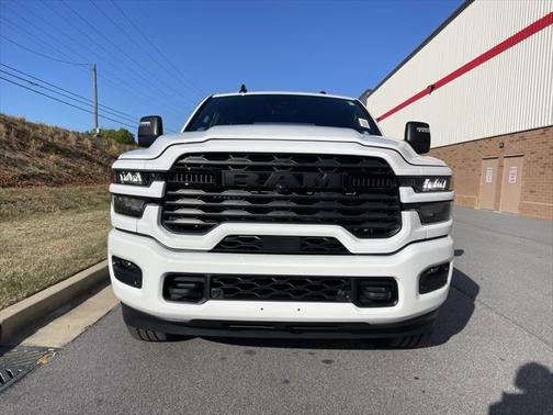 2025 RAM 2500 Big Horn Crew Cab 4x4 6'4' Box