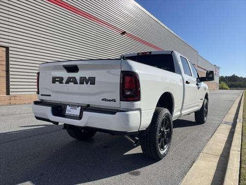 2025 RAM 2500 Big Horn Crew Cab 4x4 6'4' Box