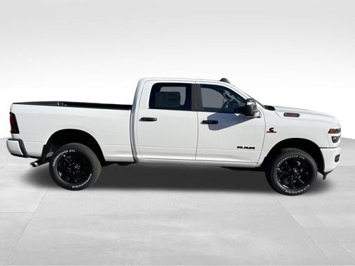 2025 RAM 2500 Big Horn Crew Cab 4x4 6'4' Box