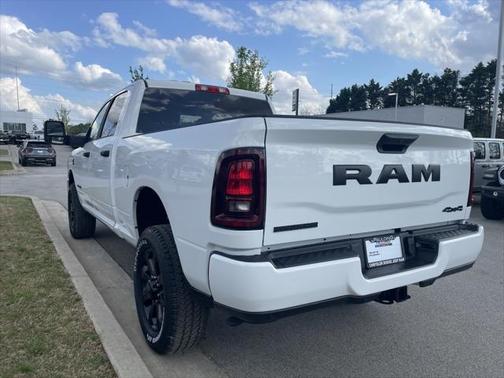 2025 RAM 2500 Big Horn Crew Cab 4x4 6'4' Box