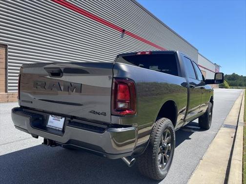 2025 RAM 2500 Big Horn Crew Cab 4x4 6'4' Box