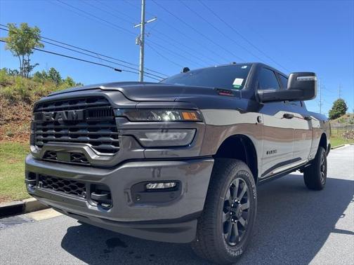 2025 RAM 2500 Big Horn Crew Cab 4x4 6'4' Box