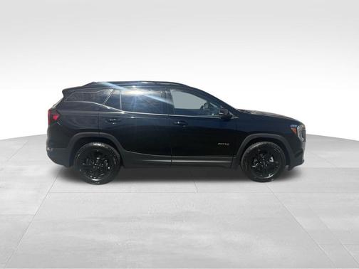 2024 GMC Terrain AWD AT4