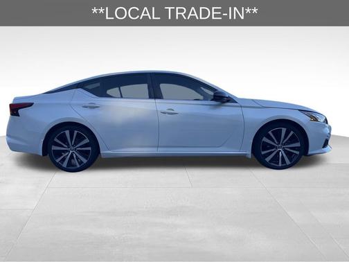 2020 Nissan Altima SR FWD