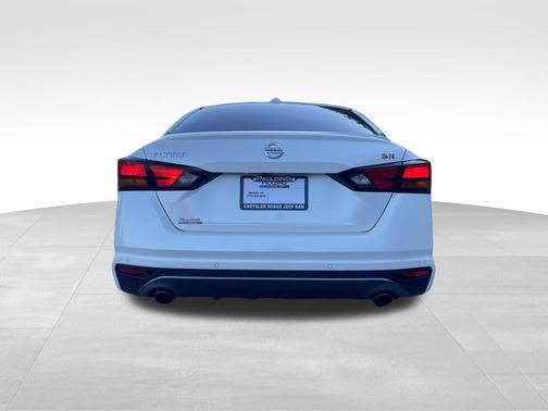 2020 Nissan Altima SR FWD