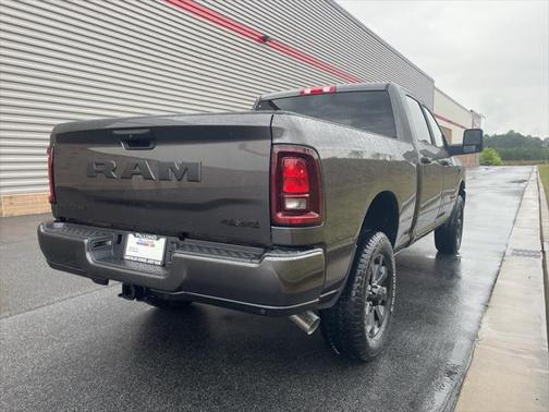 2025 RAM 2500 Big Horn Crew Cab 4x4 6'4' Box