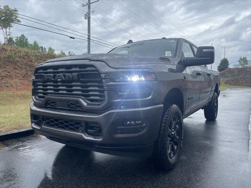 2025 RAM 2500 Big Horn Crew Cab 4x4 6'4' Box