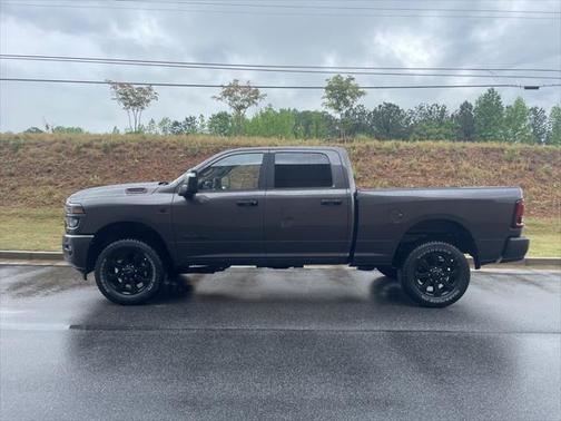 2025 RAM 2500 Big Horn Crew Cab 4x4 6'4' Box