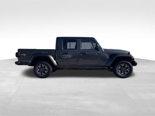 2026 Jeep Gladiator Sahara 4x4