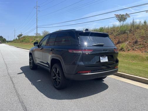 2025 Jeep Grand Cherokee Limited X