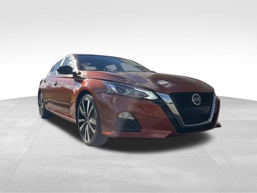 2022 Nissan Altima SR VC-Turbo FWD