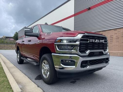 2025 RAM 2500 Tradesman Crew Cab 4x4 6'4' Box