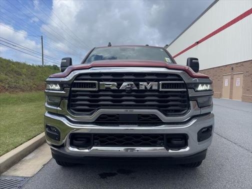 2025 RAM 2500 Tradesman Crew Cab 4x4 6'4' Box