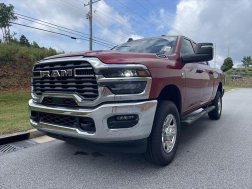2025 RAM 2500 Tradesman Crew Cab 4x4 6'4' Box