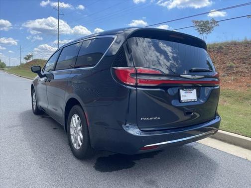 2025 Chrysler Pacifica L
