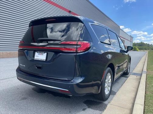 2025 Chrysler Pacifica L