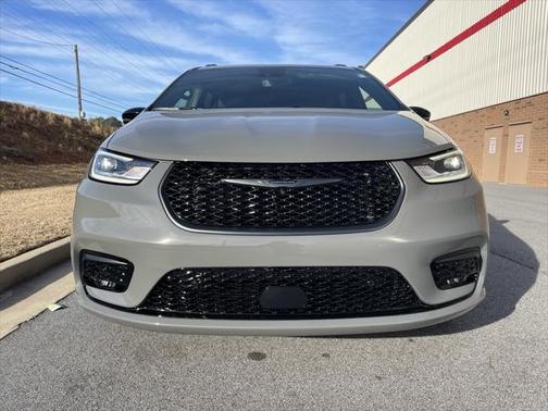 2025 Chrysler Pacifica Hybrid Premium S Appearance Pkg
