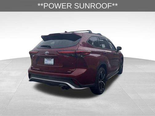2022 Toyota Highlander XSE