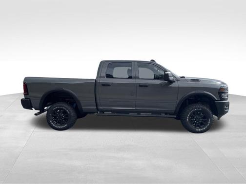 2026 RAM 2500 Tradesman Crew Cab 4x4 6'4' Box