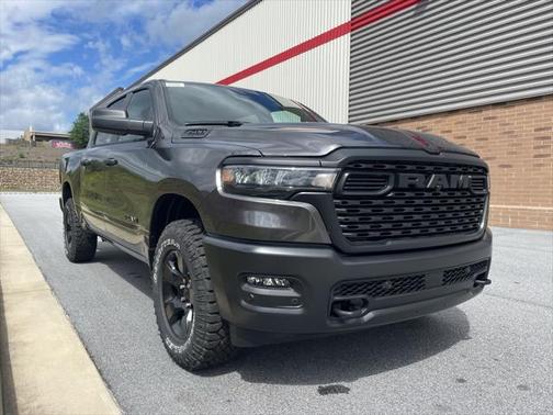 2025 RAM 1500 Warlock Crew Cab 4x4 5'7' Box