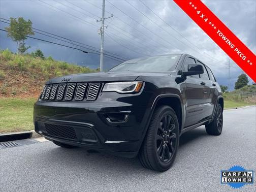 2022 Jeep Grand Cherokee Laredo
