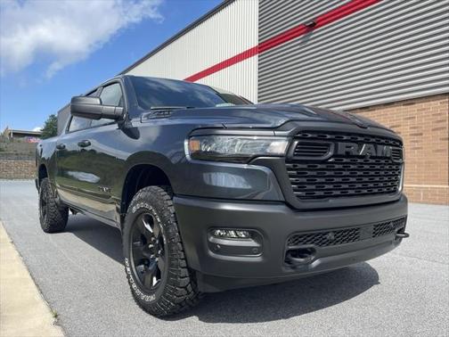 2025 RAM 1500 Warlock Crew Cab 4x4 5'7' Box