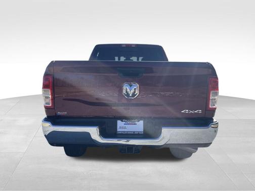 2024 RAM 3500 Tradesman Crew Cab 4x4 6'4' Box