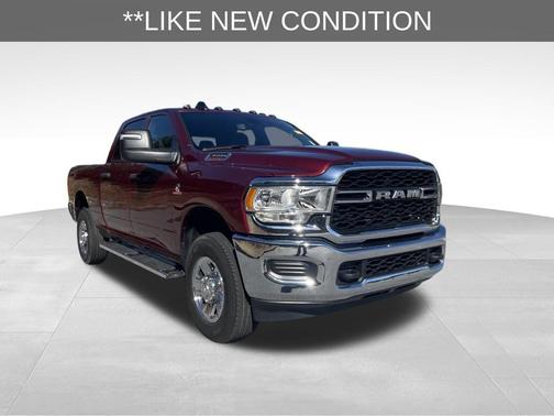 2024 RAM 3500 Tradesman Crew Cab 4x4 6'4' Box