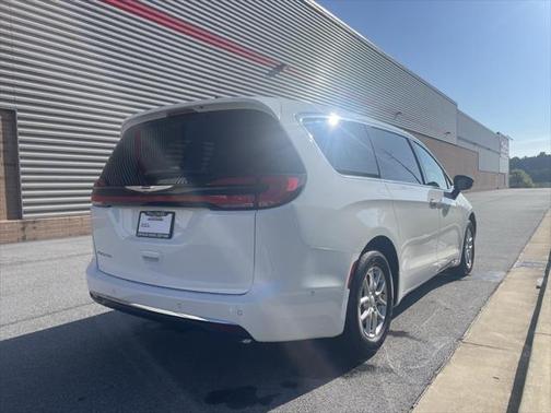 2025 Chrysler Pacifica L