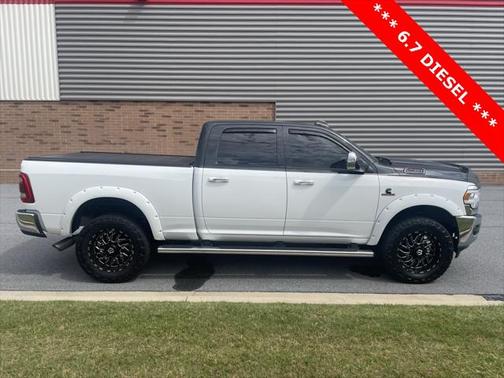 2021 RAM 2500 Laramie Crew Cab 4x4 6'4' Box
