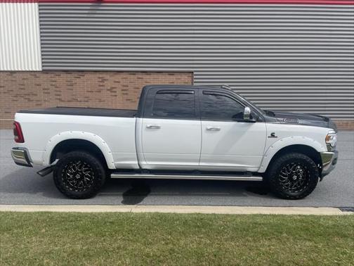 2021 RAM 2500 Laramie Crew Cab 4x4 6'4' Box
