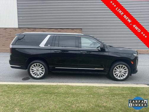 2022 Cadillac Escalade ESV Luxury
