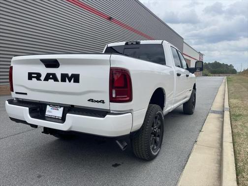 2025 RAM 2500 Big Horn Crew Cab 4x4 6'4' Box