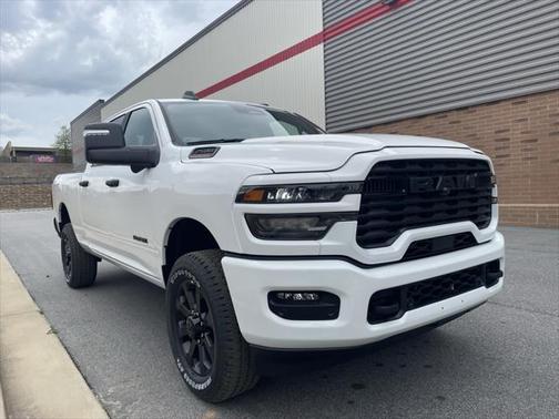 2025 RAM 2500 Big Horn Crew Cab 4x4 6'4' Box