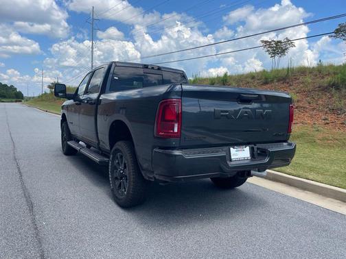 2025 RAM 2500 Big Horn Crew Cab 4x4 6'4' Box
