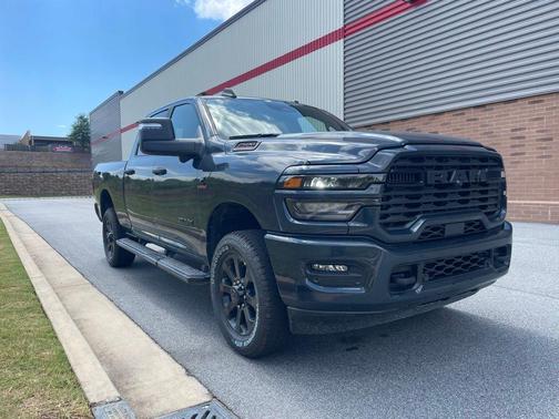2025 RAM 2500 Big Horn Crew Cab 4x4 6'4' Box