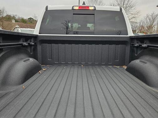 2026 RAM 1500 Warlock Crew Cab 4x4 5'7' Box