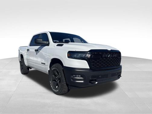 2026 RAM 1500 Warlock Crew Cab 4x4 5'7' Box