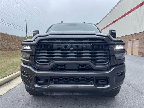 2025 RAM 2500 Big Horn Crew Cab 4x4 6'4' Box