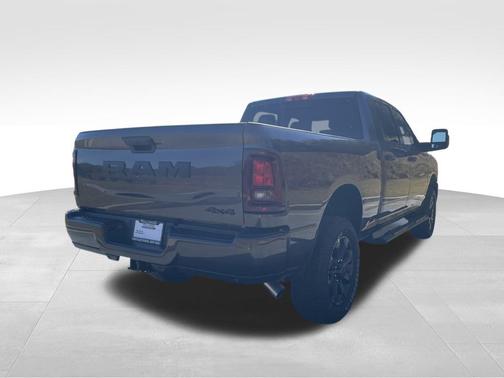 2026 RAM 2500 Tradesman Crew Cab 4x4 6'4' Box