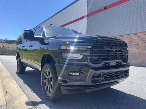 2025 RAM 2500 Big Horn Crew Cab 4x4 6'4' Box