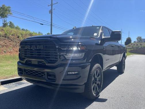 2025 RAM 2500 Big Horn Crew Cab 4x4 6'4' Box