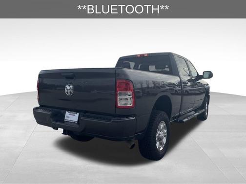 2022 RAM 2500 Big Horn Crew Cab 4x4 6'4' Box
