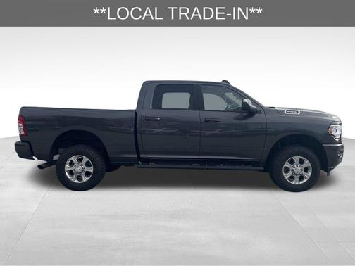 2022 RAM 2500 Big Horn Crew Cab 4x4 6'4' Box