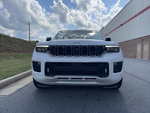 2025 Jeep Grand Cherokee Overland