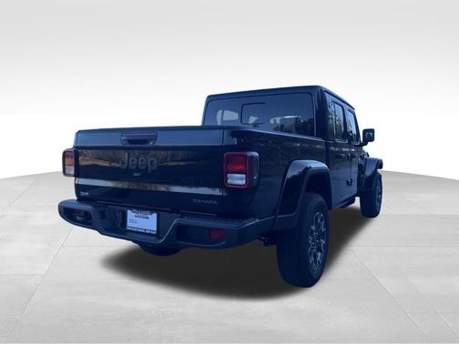 2026 Jeep Gladiator Sahara 4x4