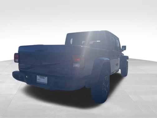 2026 Jeep Gladiator Sahara 4x4