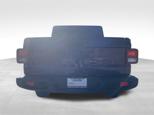 2026 Jeep Gladiator Sahara 4x4