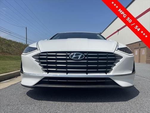 2023 Hyundai SONATA Hybrid Base