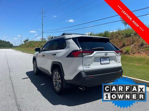 2024 Toyota RAV4 XLE Premium